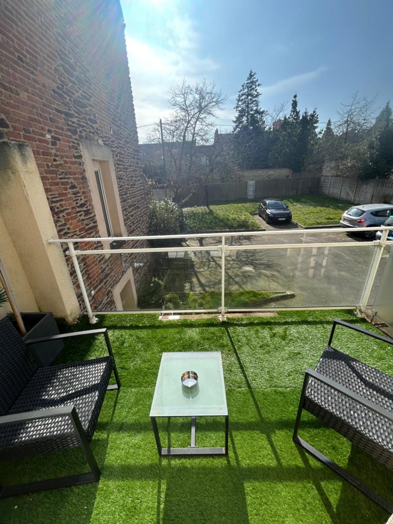Le Studio Gare Ренн Екстер'єр фото